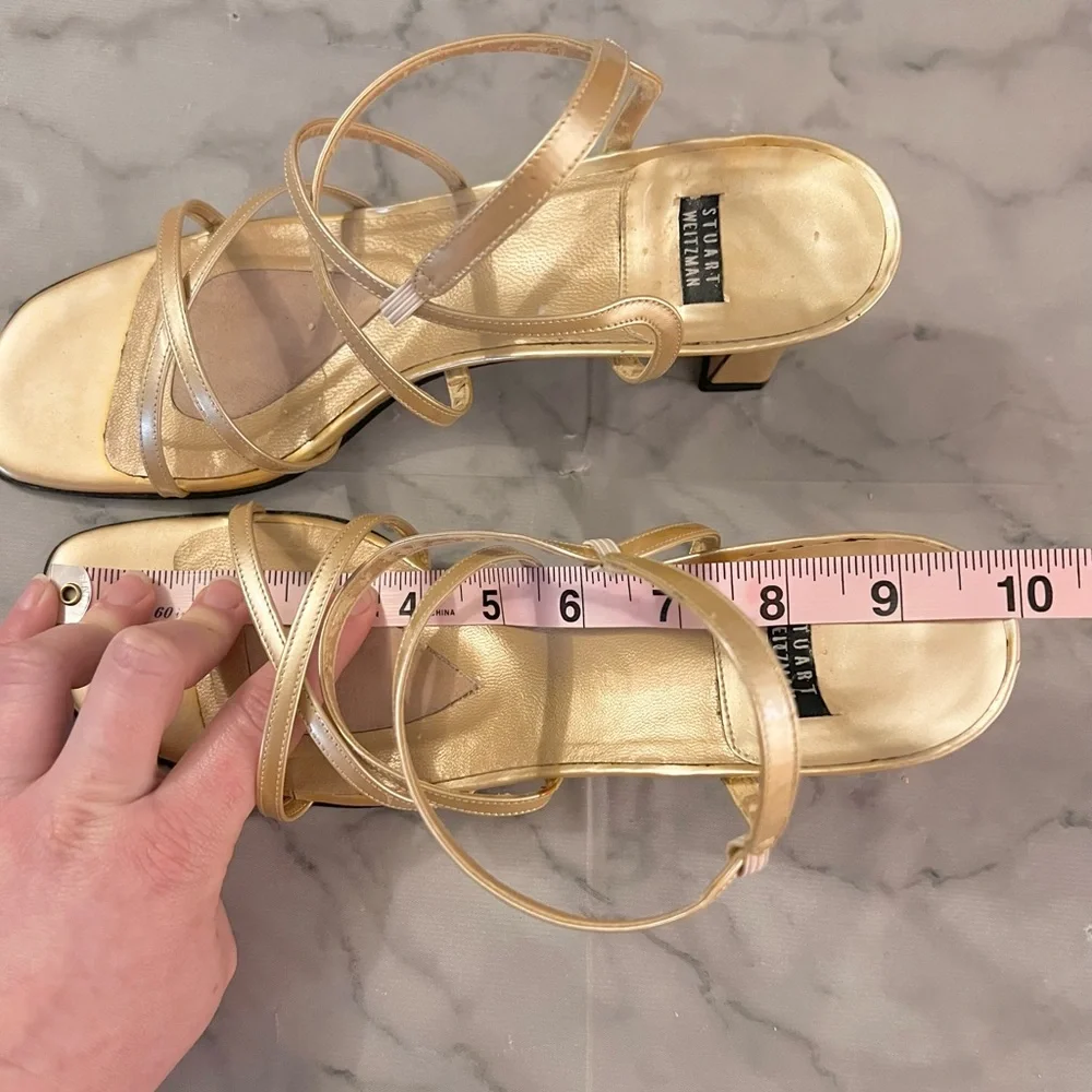 Stuart Weitzman Gold Matte Lamé Heels Fair Condition Estimated (Insole) Size 8